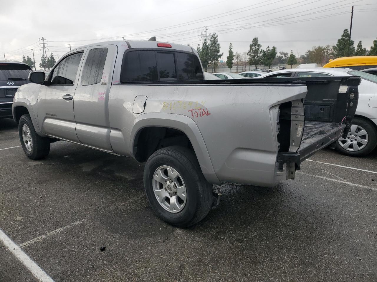 VIN 5TFRX5GN7HX074469 2017 TOYOTA TACOMA no.2