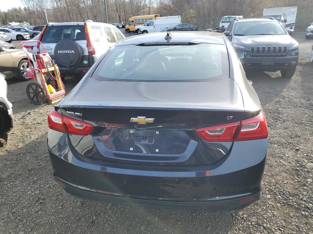 2023 Chevrolet Malibu - Image 6