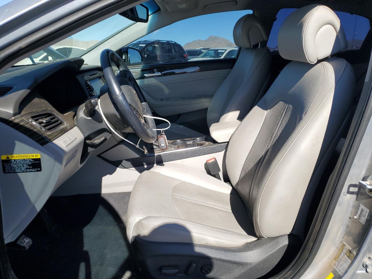 2016 Hyundai Sonata - Image 7