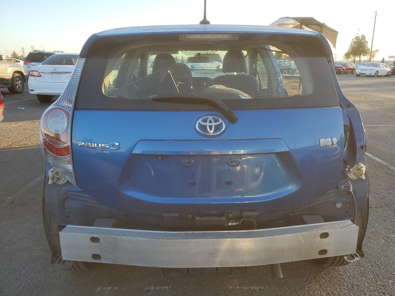 2013 Toyota Prius C VIN: JTDKDTB30D1058762 Lot: 81766704