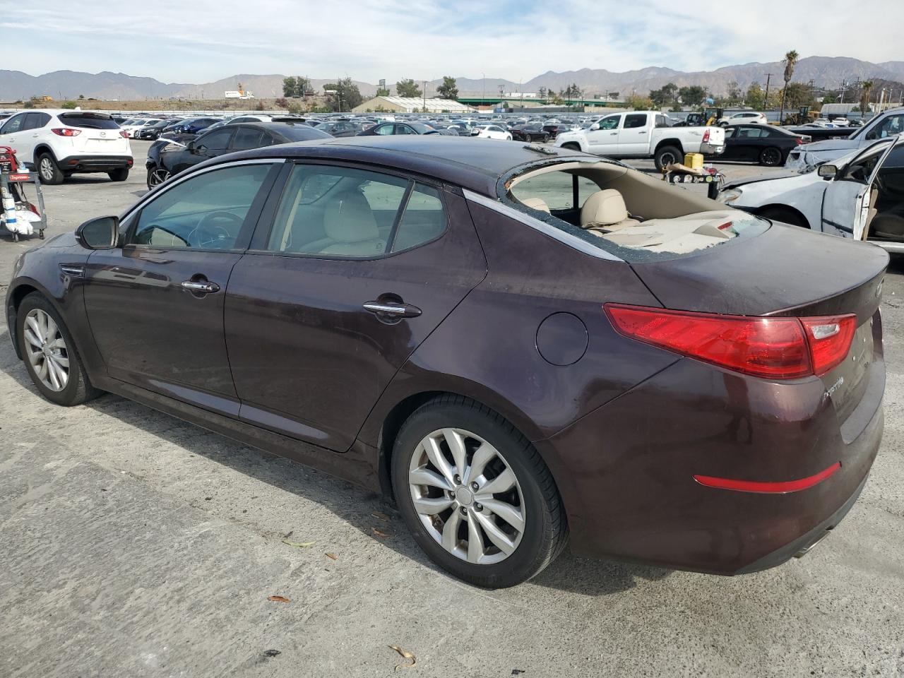 VIN 5XXGN4A75FG410402 2015 KIA OPTIMA no.2