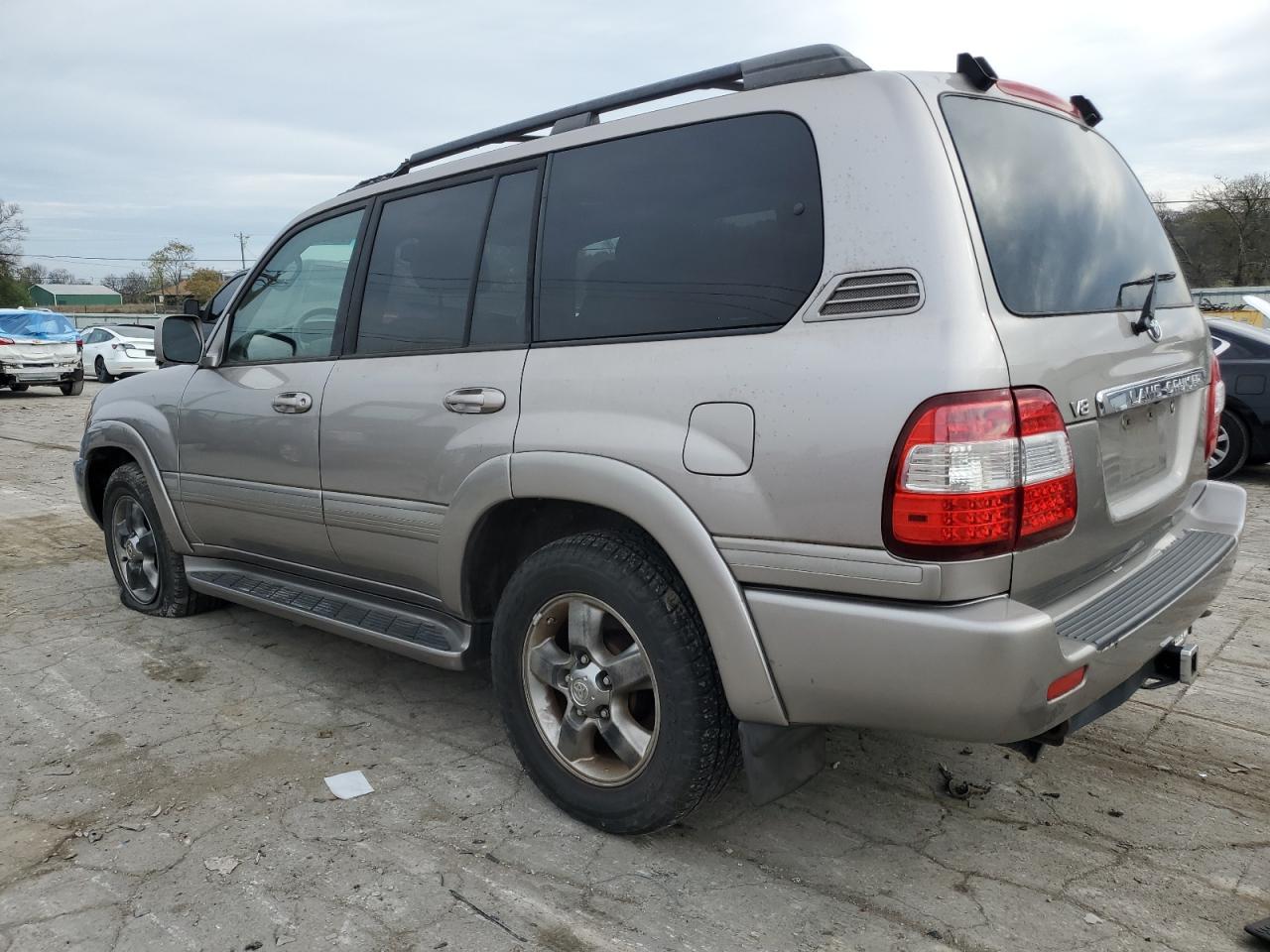 2006 Toyota Land Cruiser - Image 2