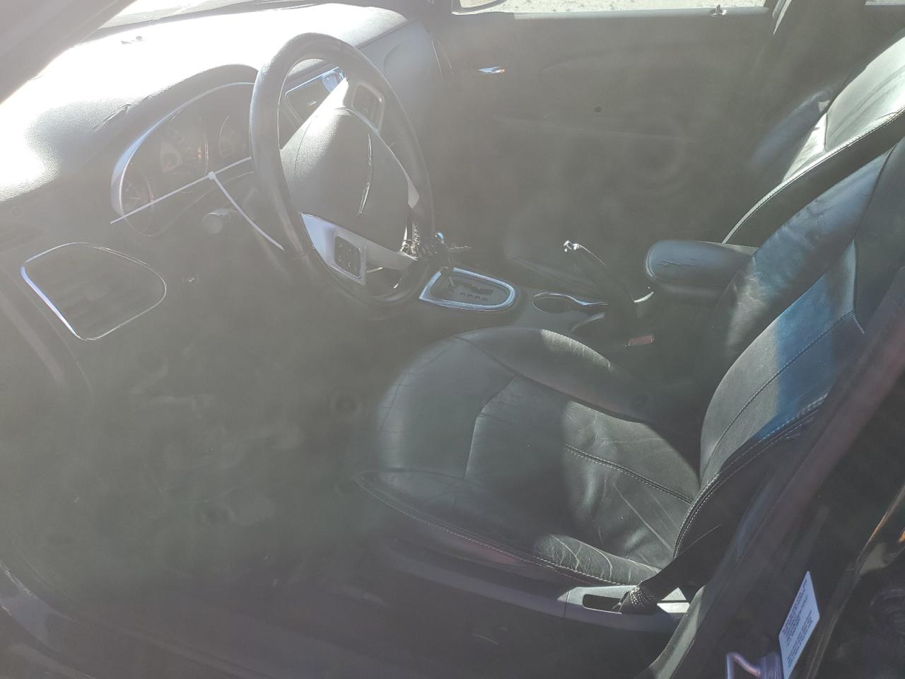 2013 Chrysler 200 - Image 7