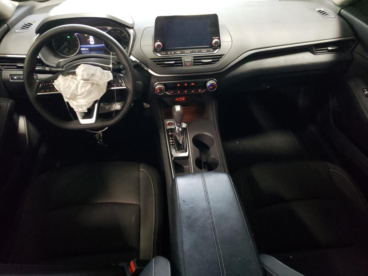 2019 Nissan Altima - Image 8