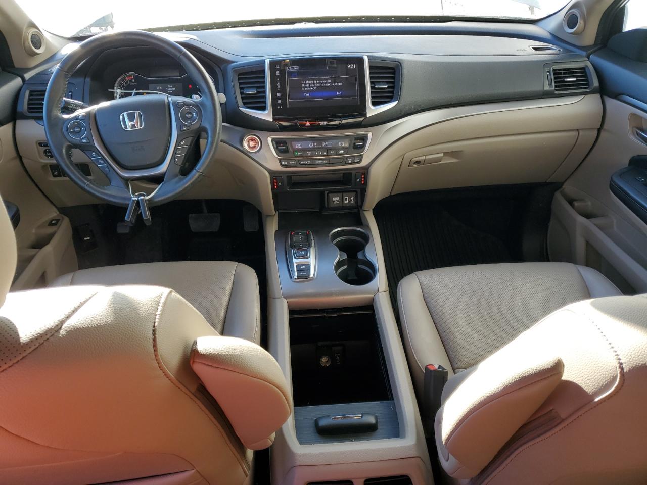 2020 Honda Ridgeline - Image 8