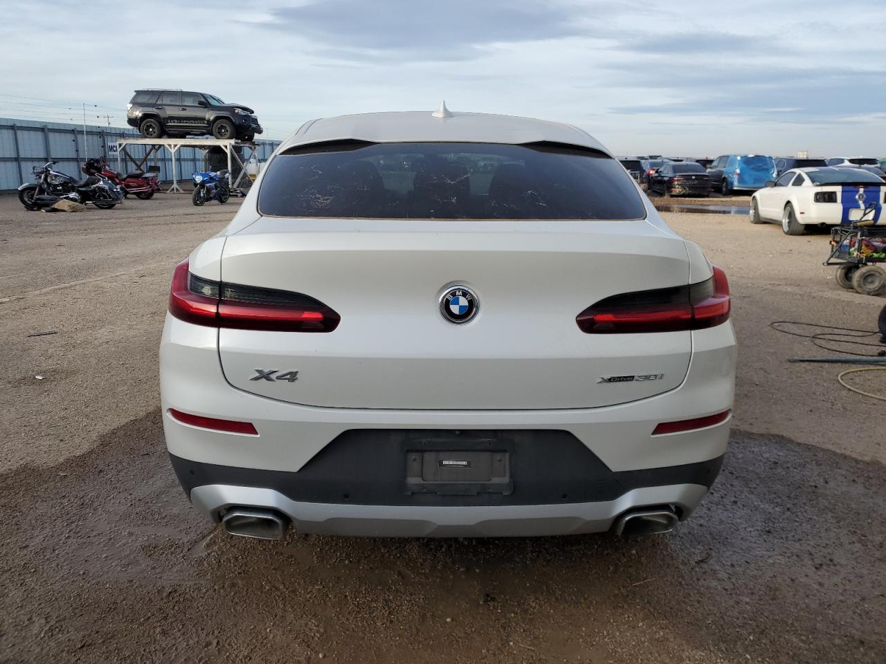 2022 BMW X4 - Image 6