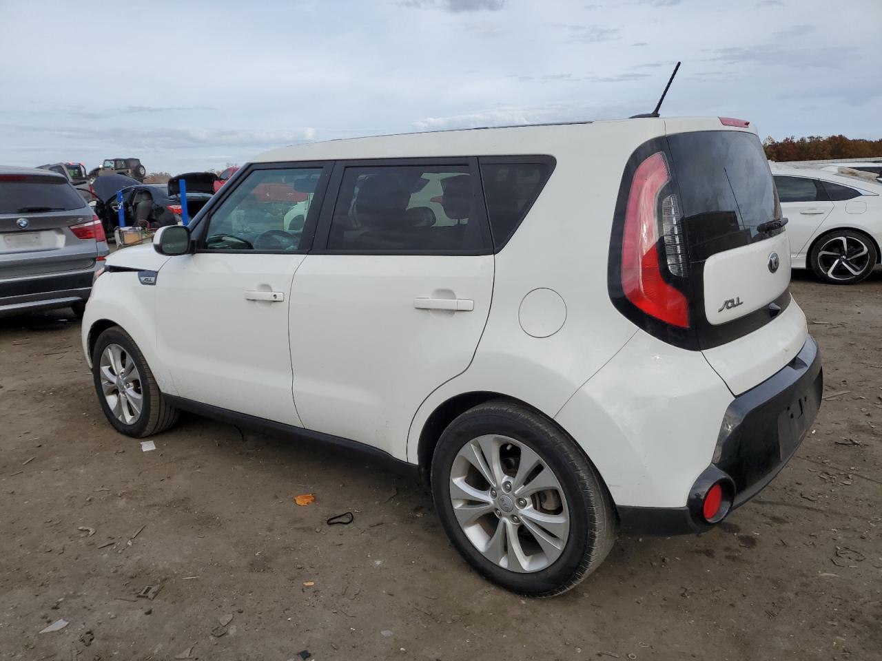 2016 Kia Soul - Image 2
