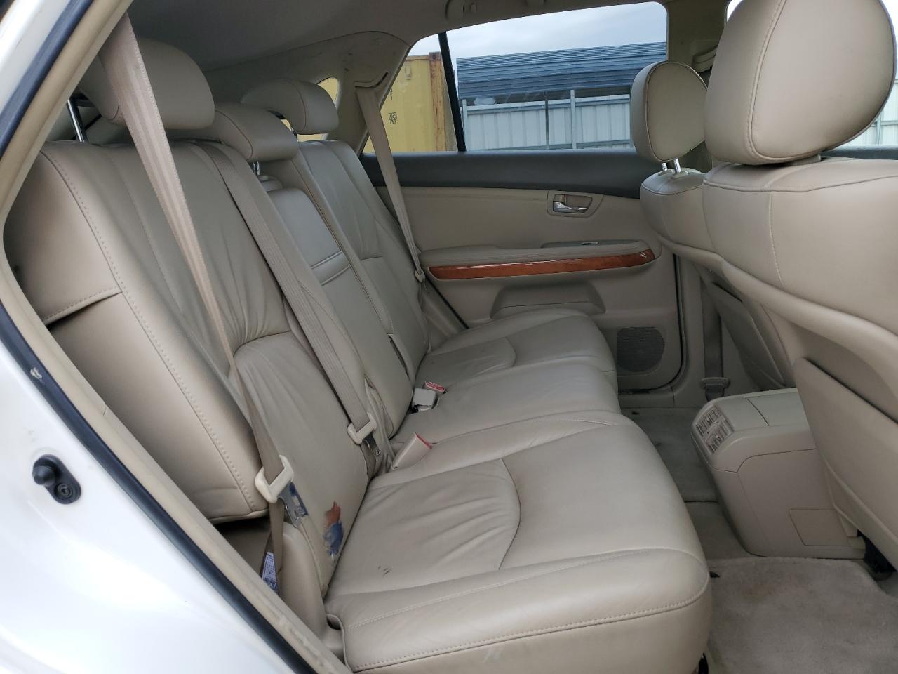 2005 Lexus RX - Image 11