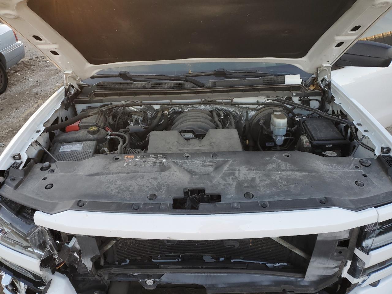 2016 Chevrolet Silverado - Image 12