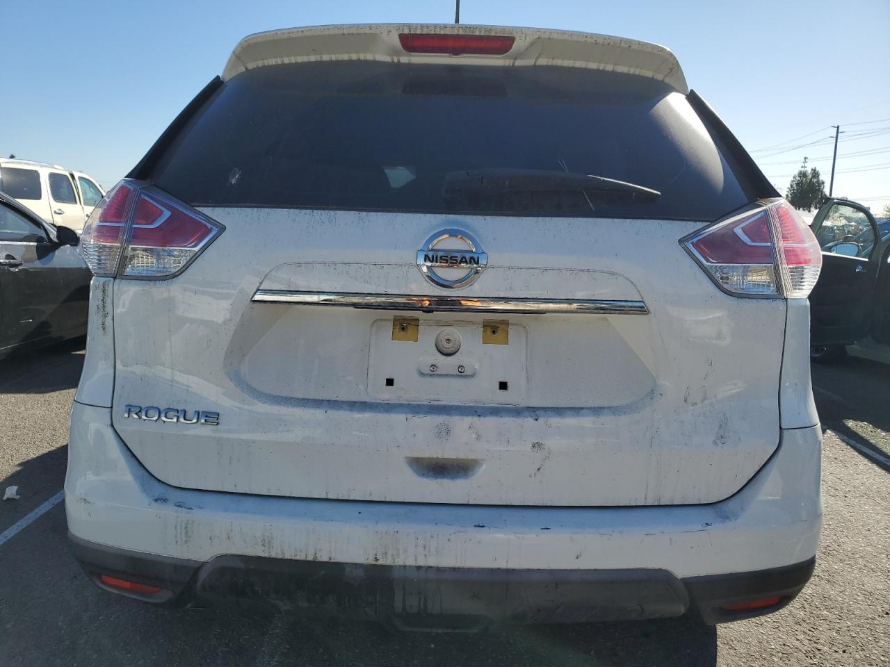 KNMAT2MT8GP692831 NISSAN ROGUE 2016