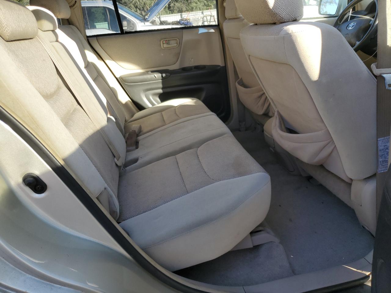 2003 Toyota Highlander - Image 11