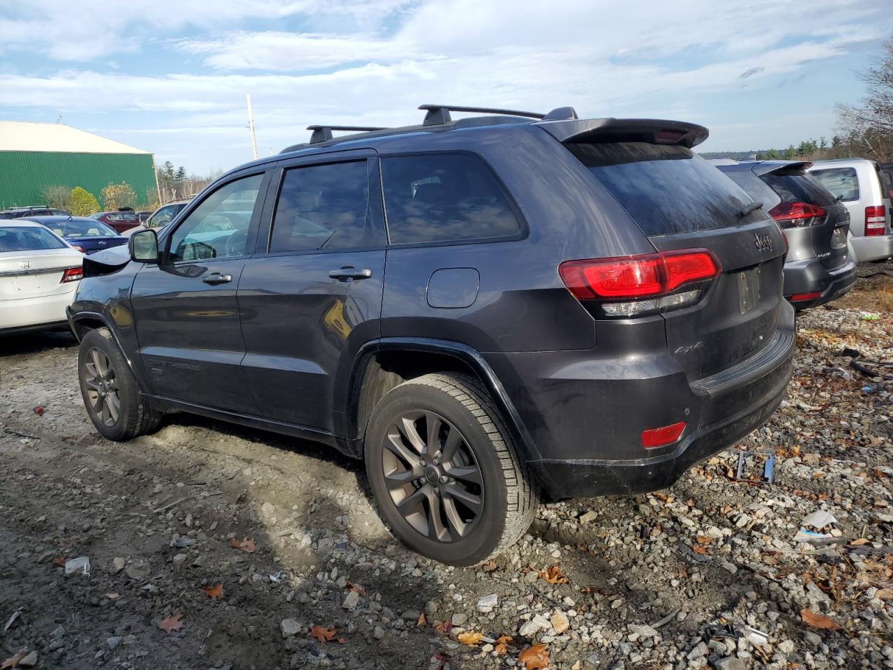 2016 Jeep Grand Cherokee - Image 2