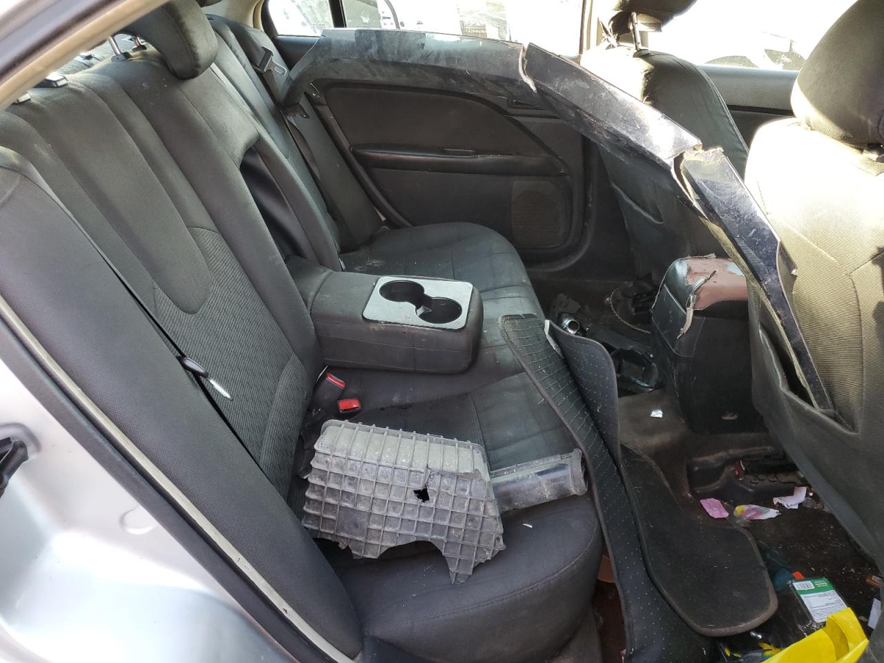 2012 Ford Fusion - Image 11