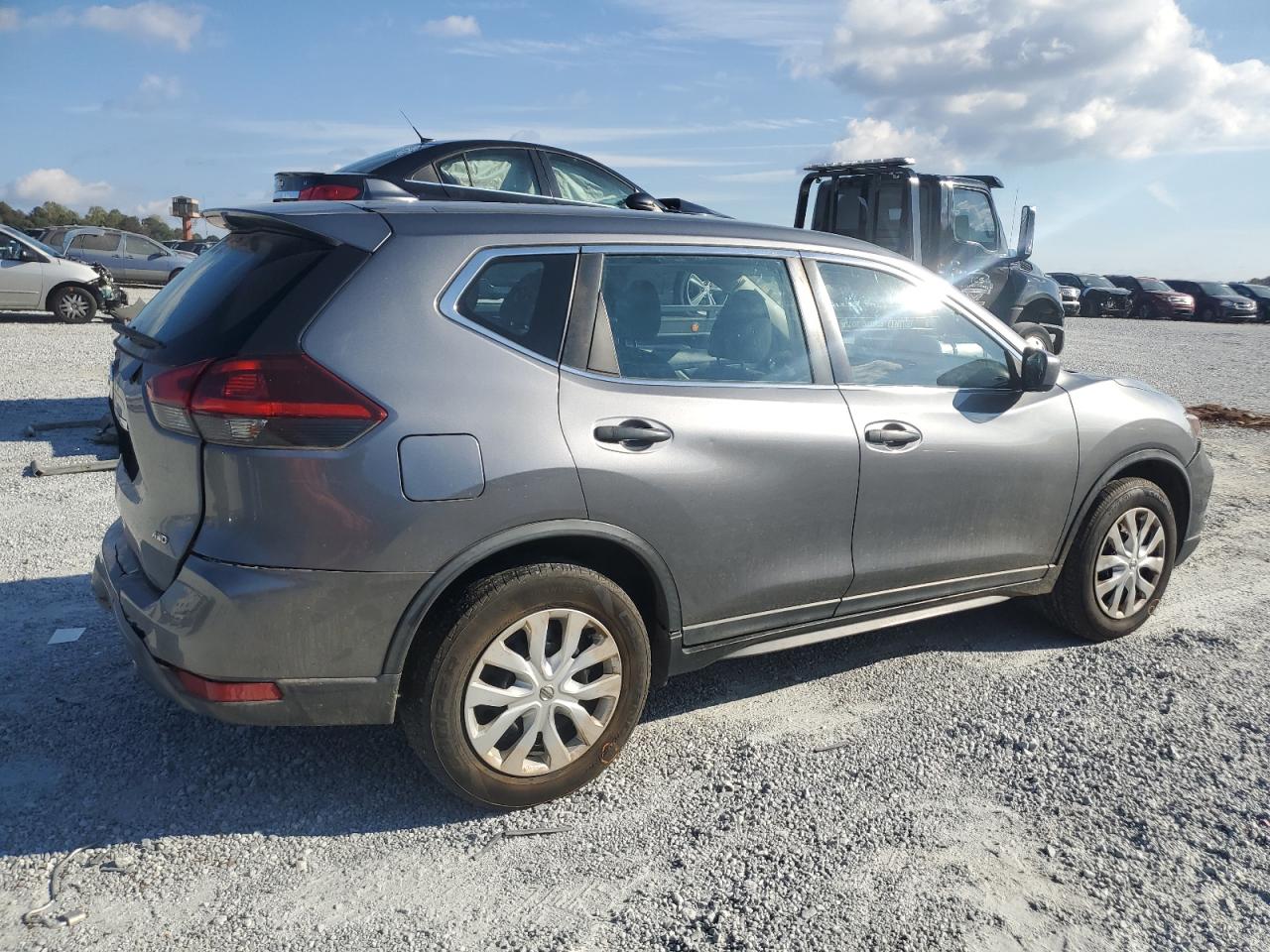 2019 Nissan Rogue - Image 3