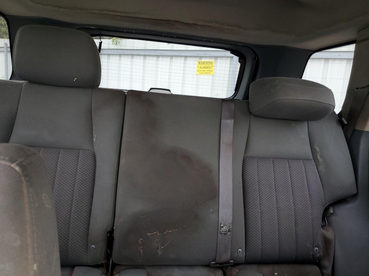 2005 Jeep Grand Cherokee - Image 10