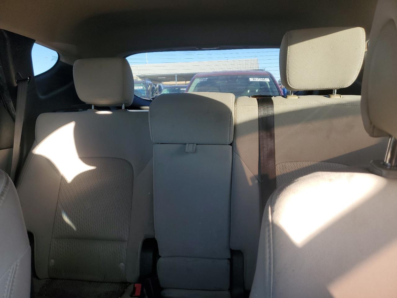2013 Hyundai Santa Fe - Image 10