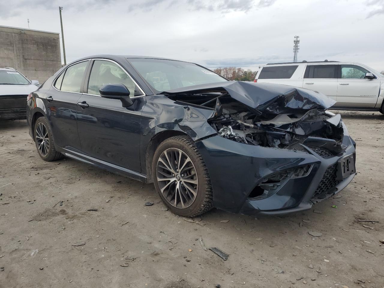 2018 Toyota Camry - Image 4