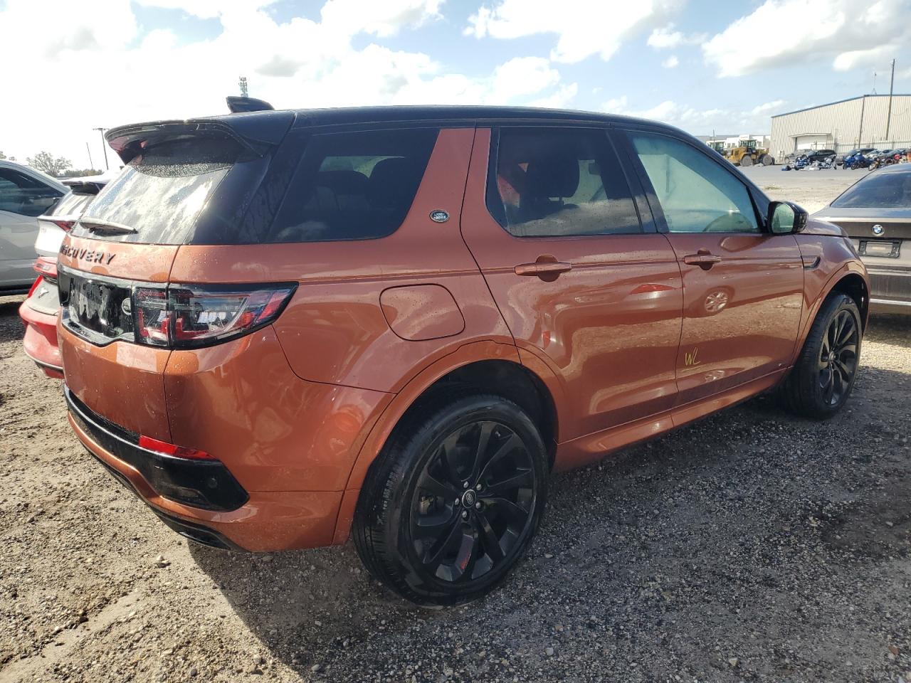 2020 Land Rover Discovery - Image 3