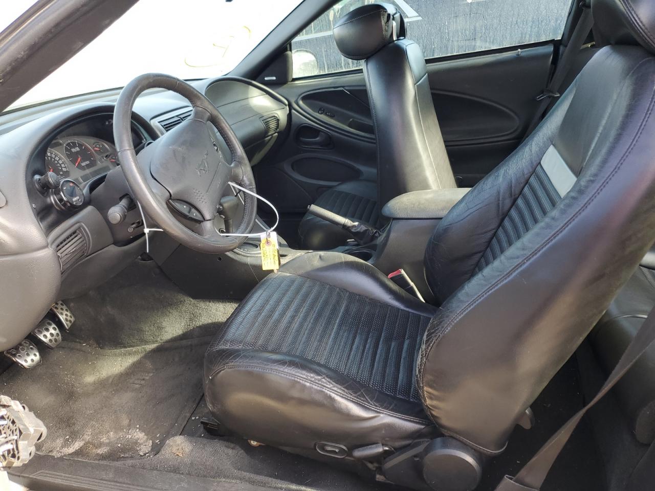 2004 Ford Mustang - Image 7