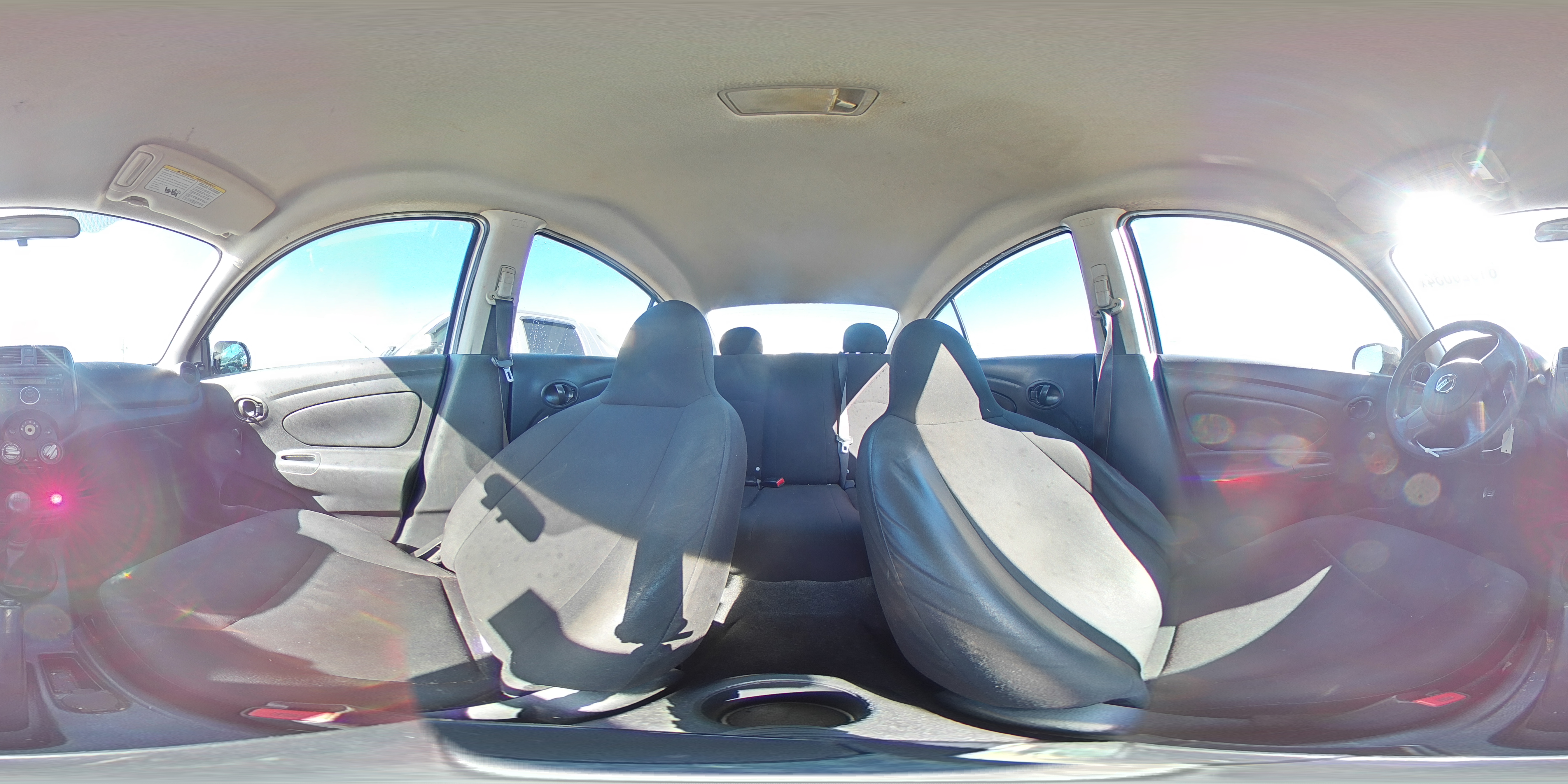 2014 Nissan Versa - Image 15