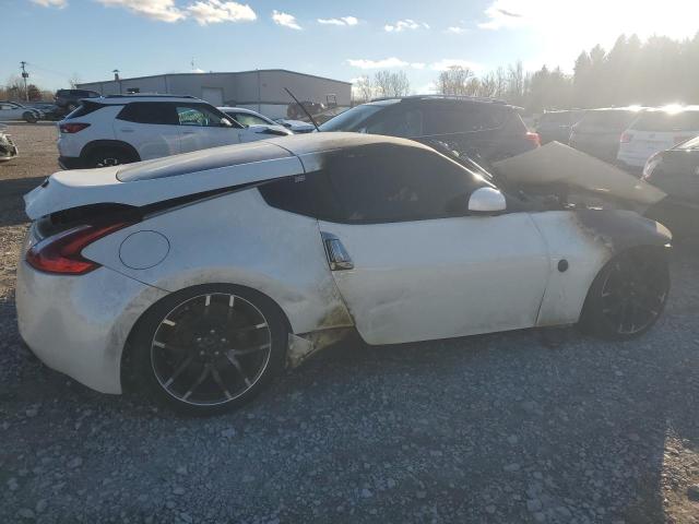  NISSAN 370Z 2018 Biały