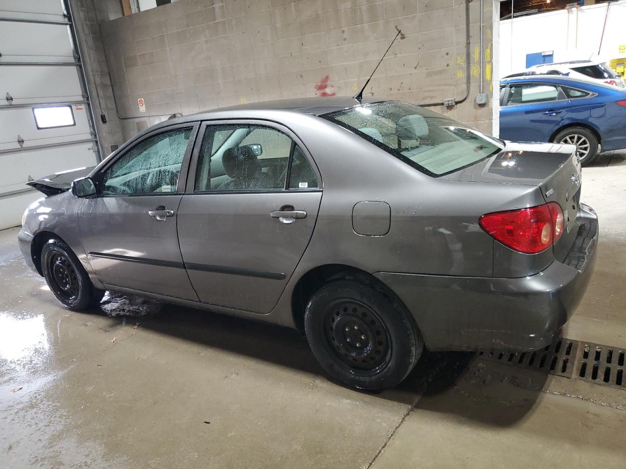 2007 Toyota Corolla - Image 2