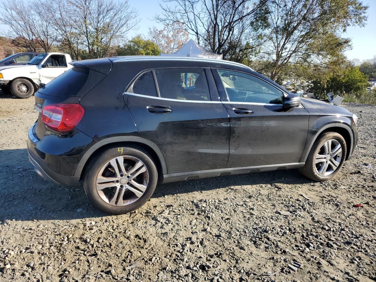 VIN WDCTG4GB4FJ169586 2015 MERCEDES-BENZ GLA-CLASS no.3