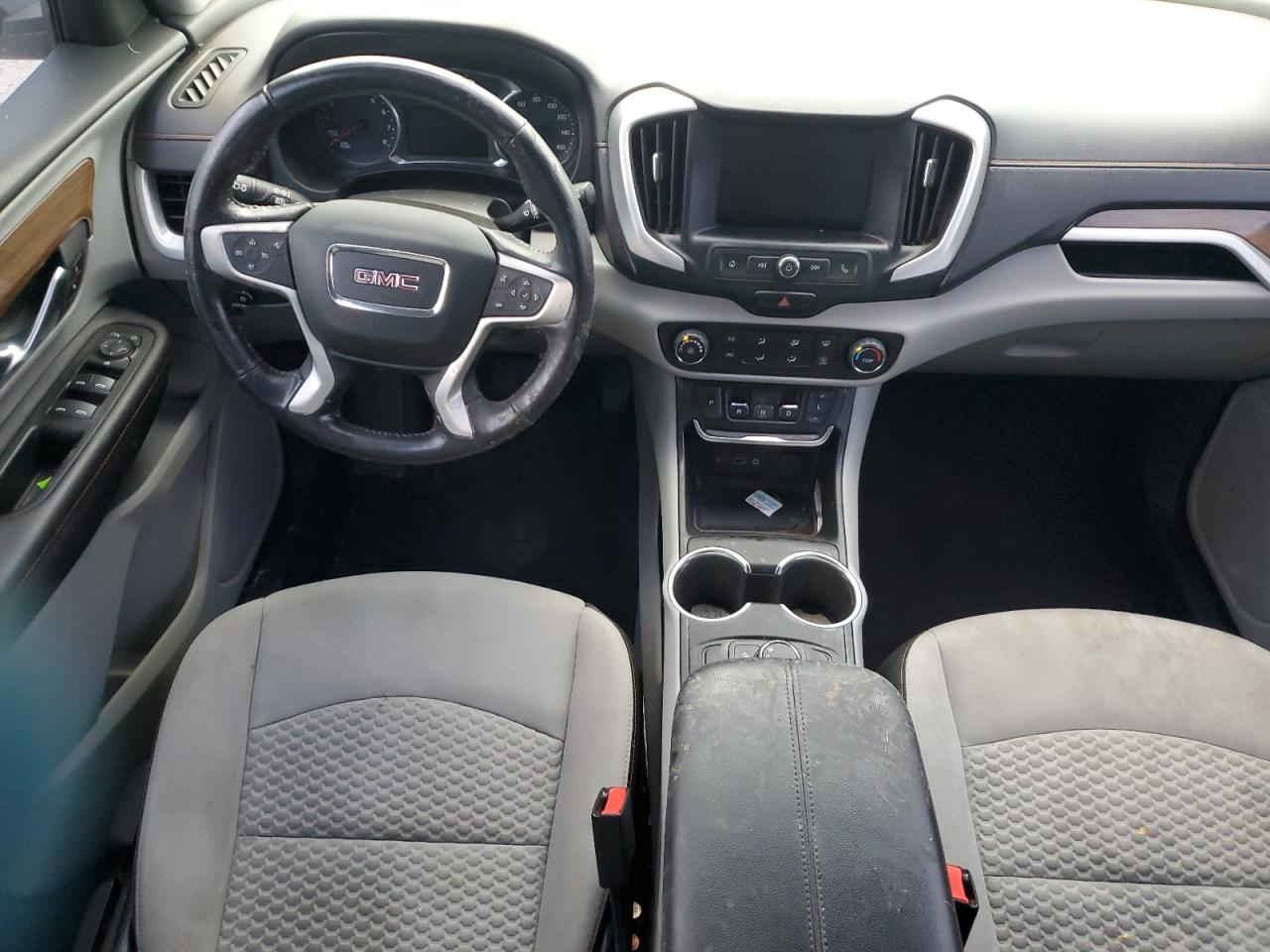2020 GMC Terrain - Image 8