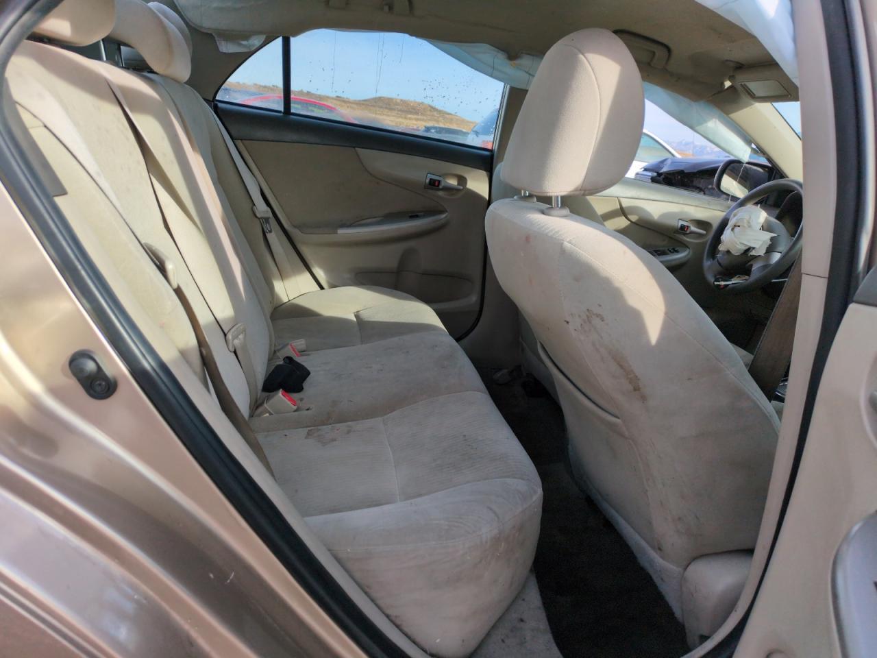 2010 Toyota Corolla - Image 10