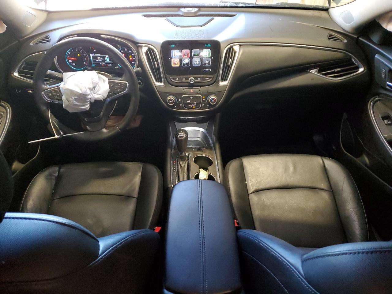 2017 Chevrolet Malibu - Image 8