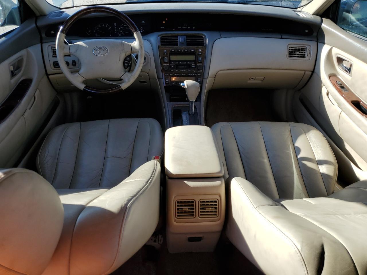 2004 Toyota Avalon - Image 8