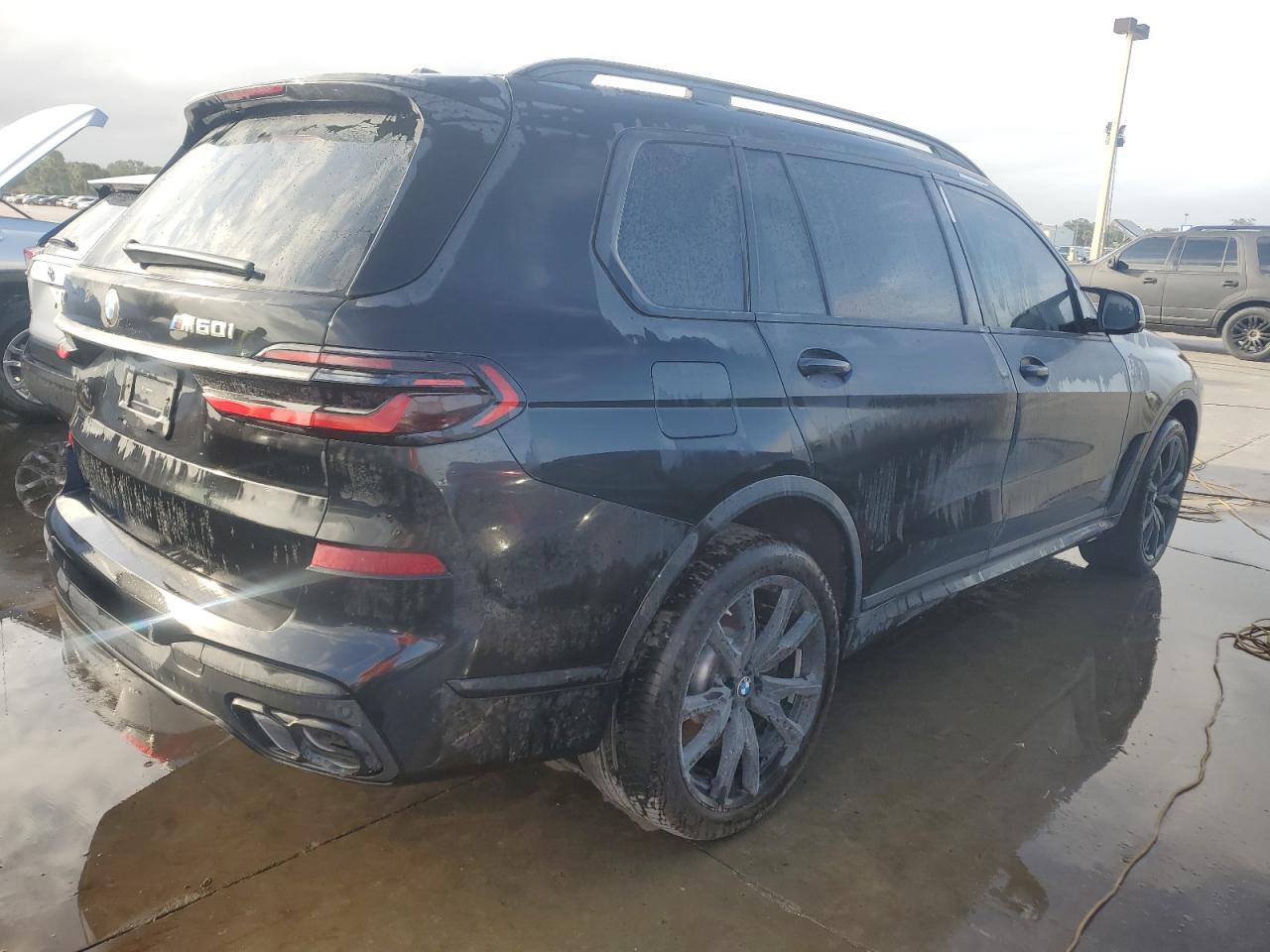 VIN 5UX33EM0XS9W29807 2025 BMW X7 M60I no.3