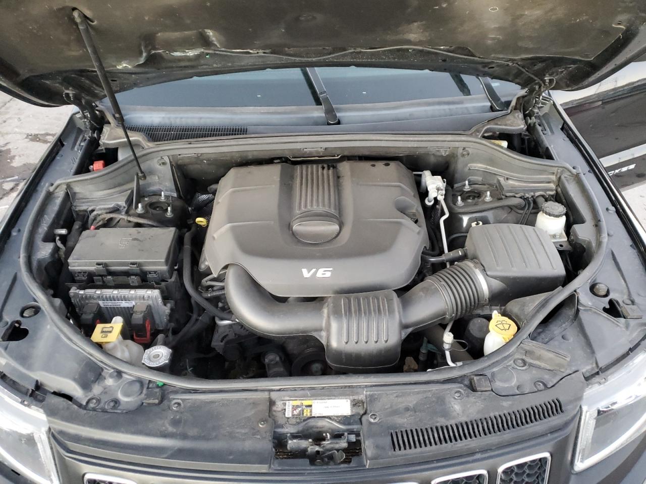 2015 Jeep Grand Cherokee - Image 12