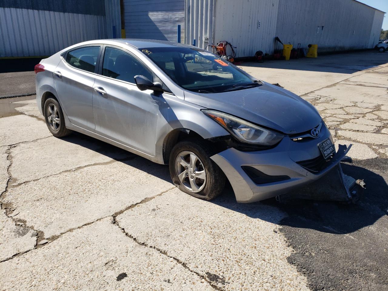 2015 Hyundai Elantra - Image 4