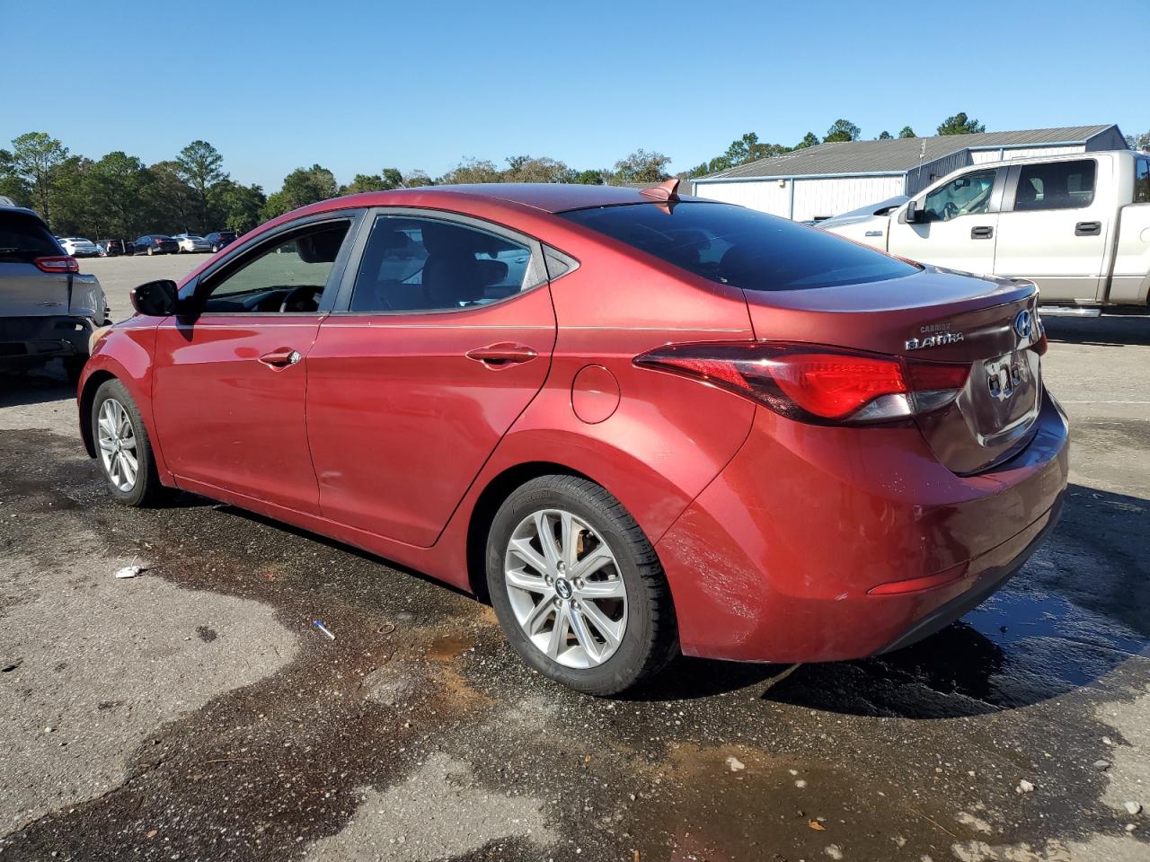 2015 Hyundai Elantra - Image 2
