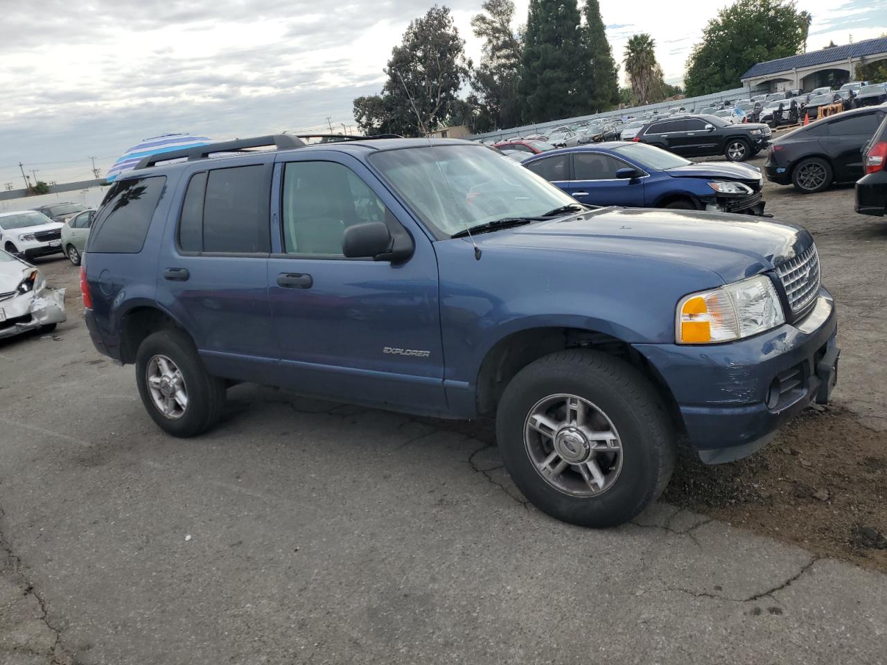 2005 Ford Explorer - Image 4