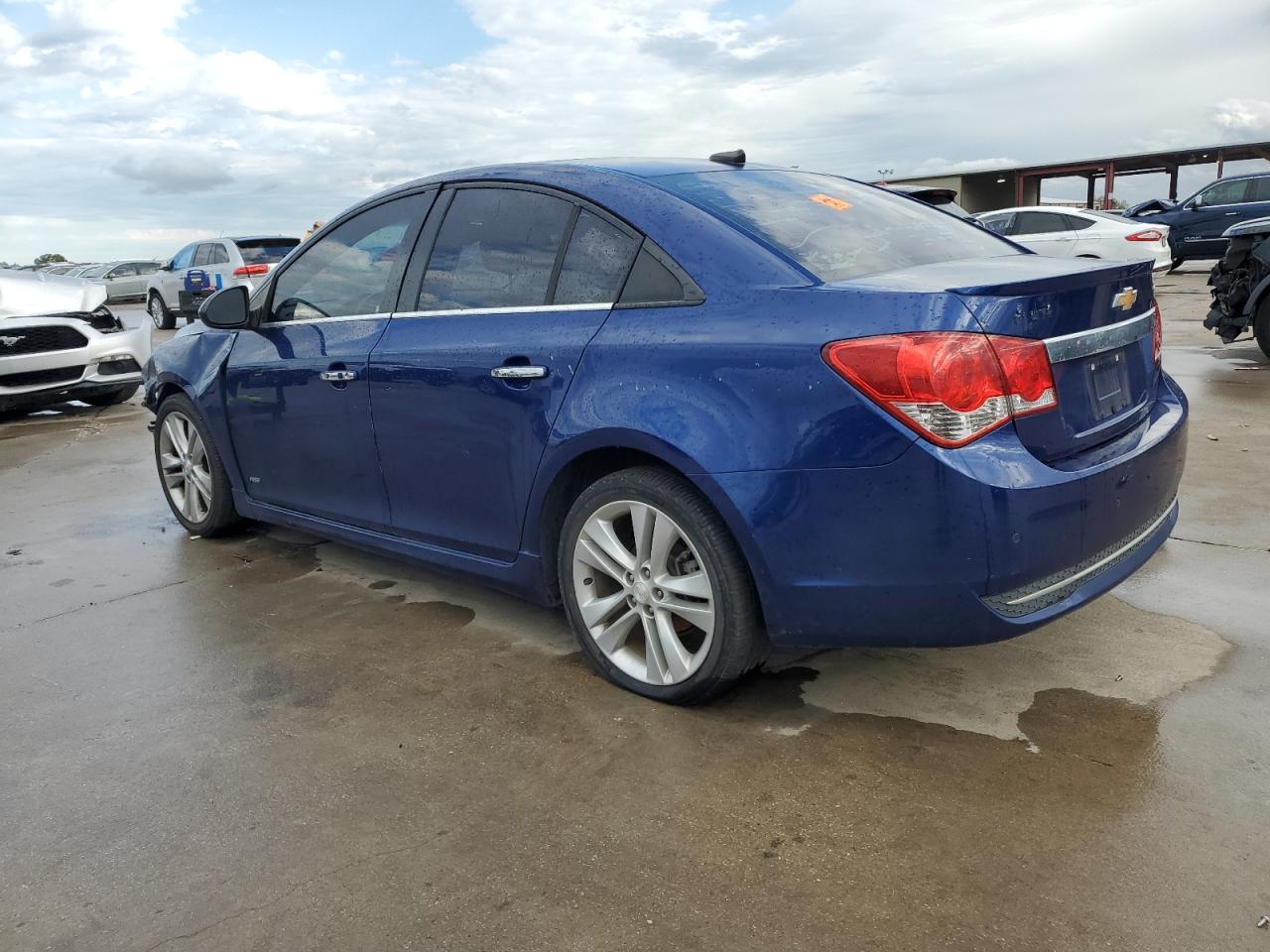 2012 Chevrolet Cruze - Image 2