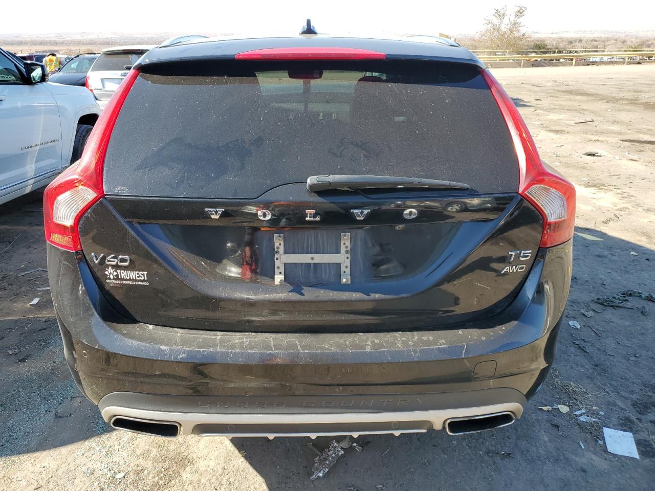 2018 Volvo V60 - Image 6