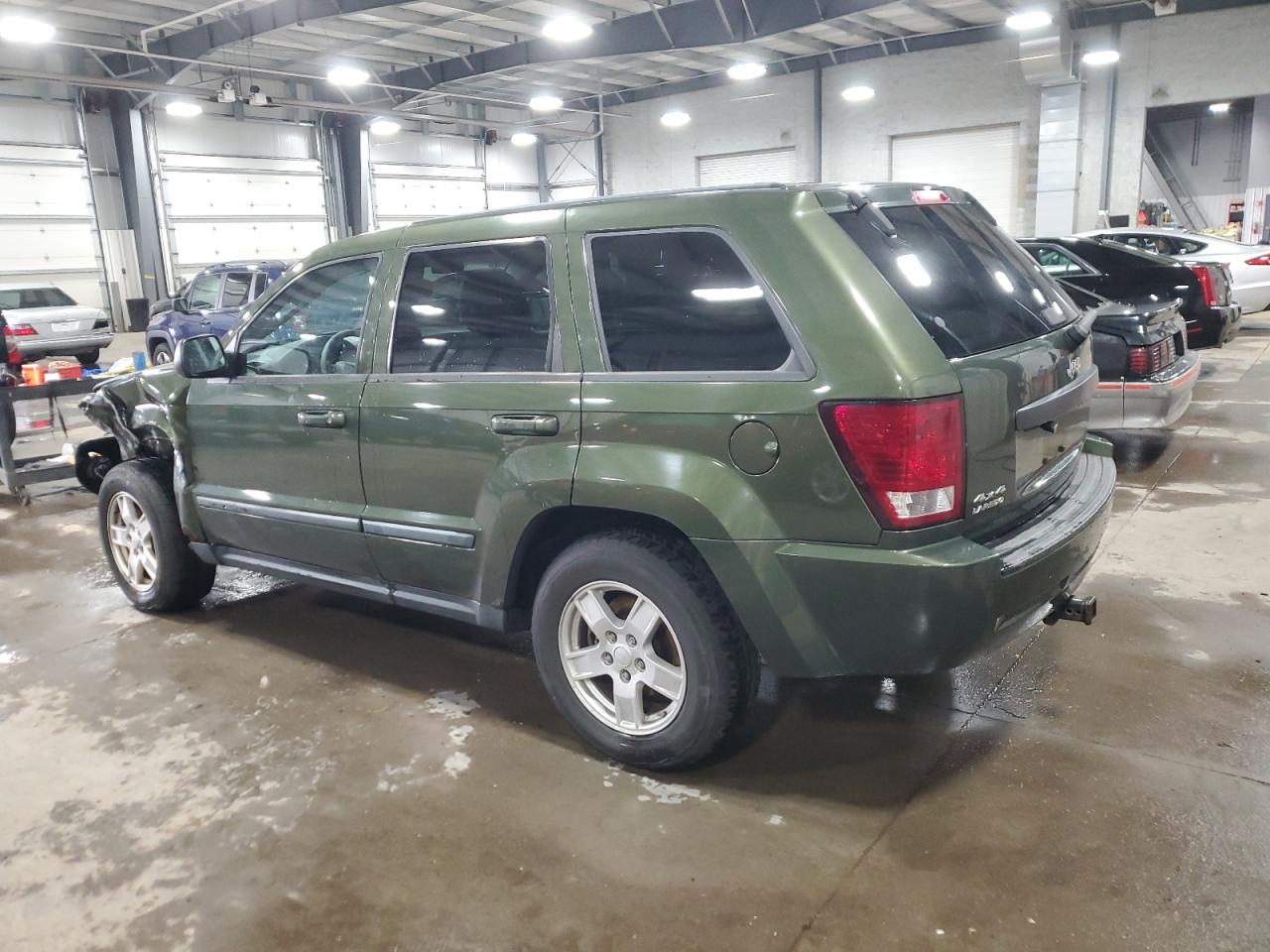 2007 Jeep Grand Cherokee - Image 2