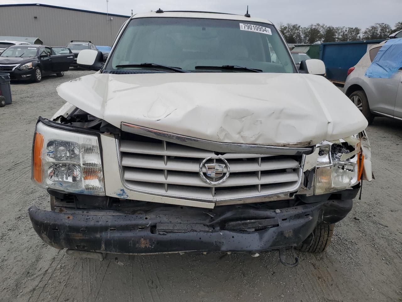 2003 Cadillac Escalade - Image 5
