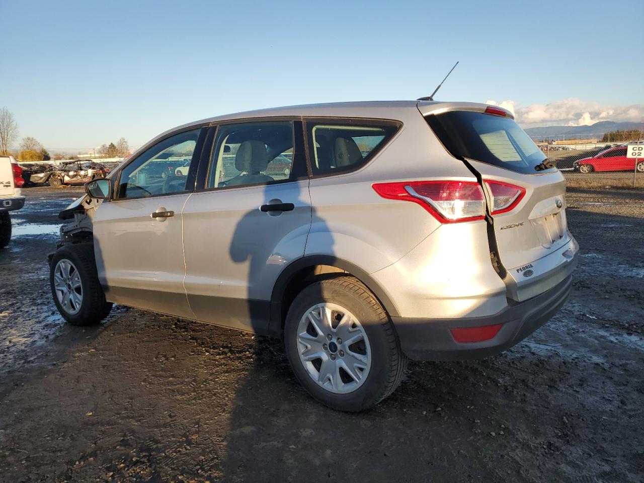 VIN 1FMCU0F76EUD58608 2014 FORD ESCAPE no.2