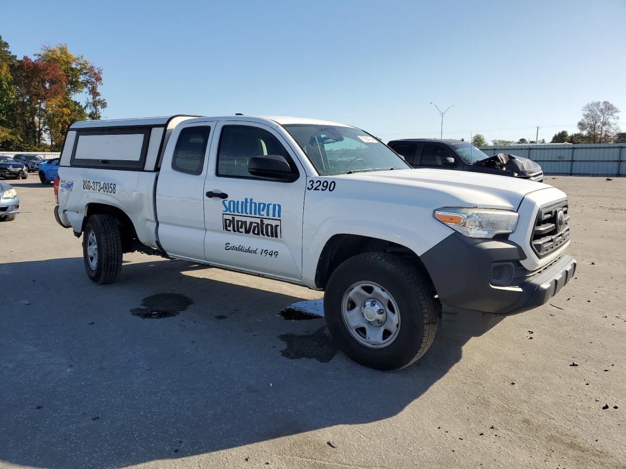2018 Toyota Tacoma - Image 4