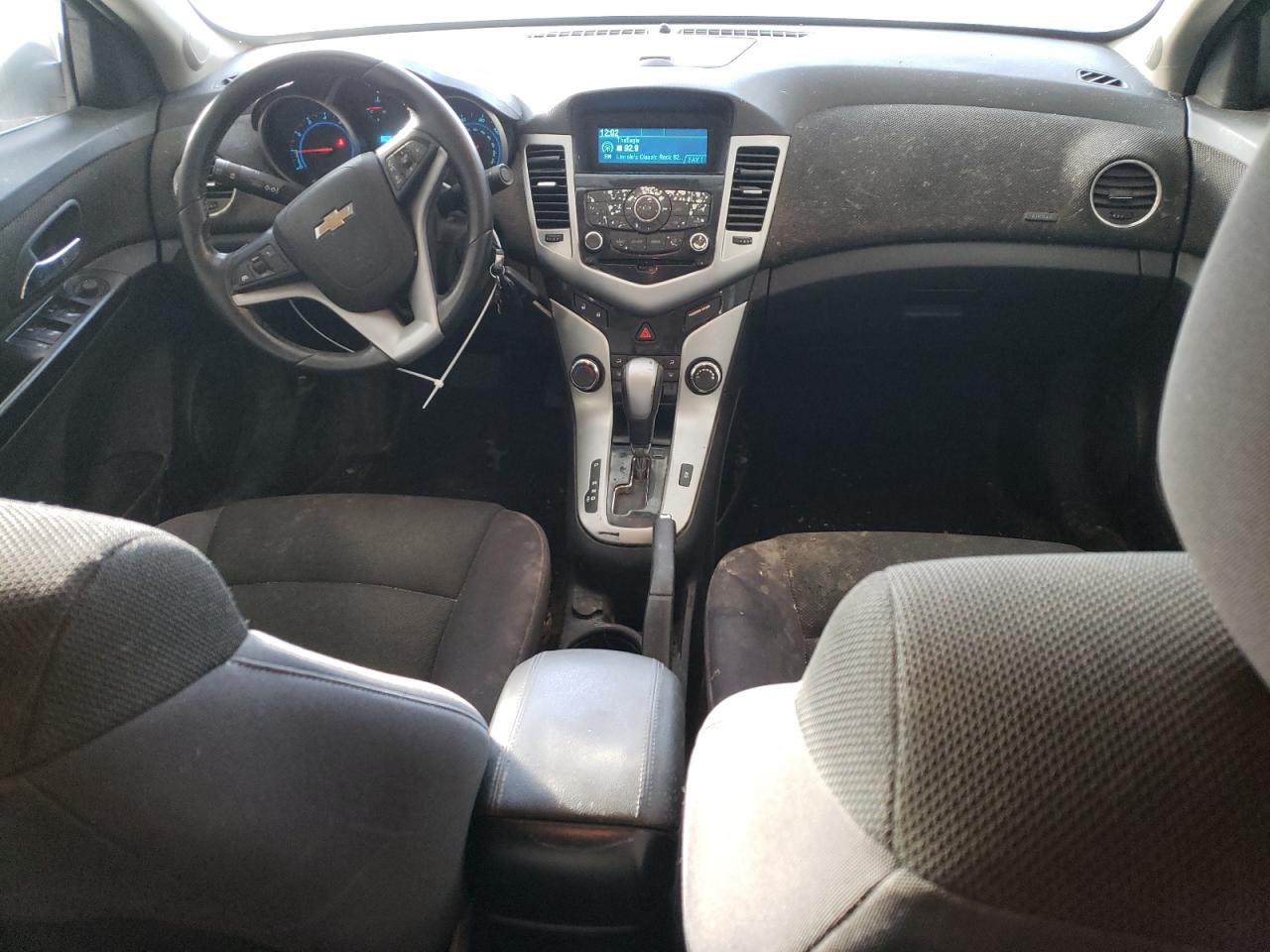 2014 Chevrolet Cruze - Image 8