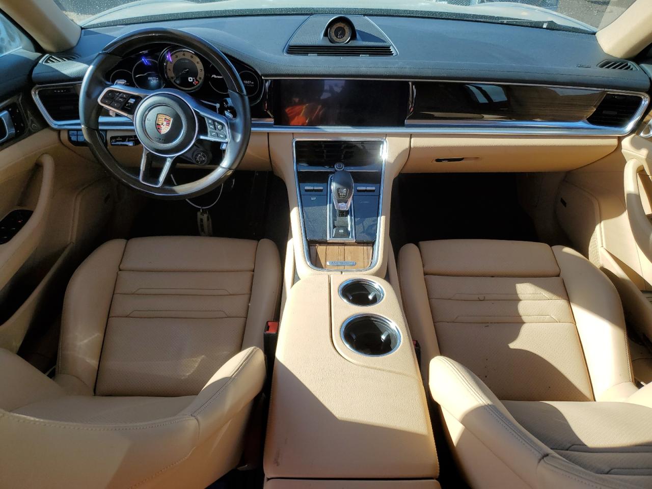 2018 Porsche Panamera - Image 8