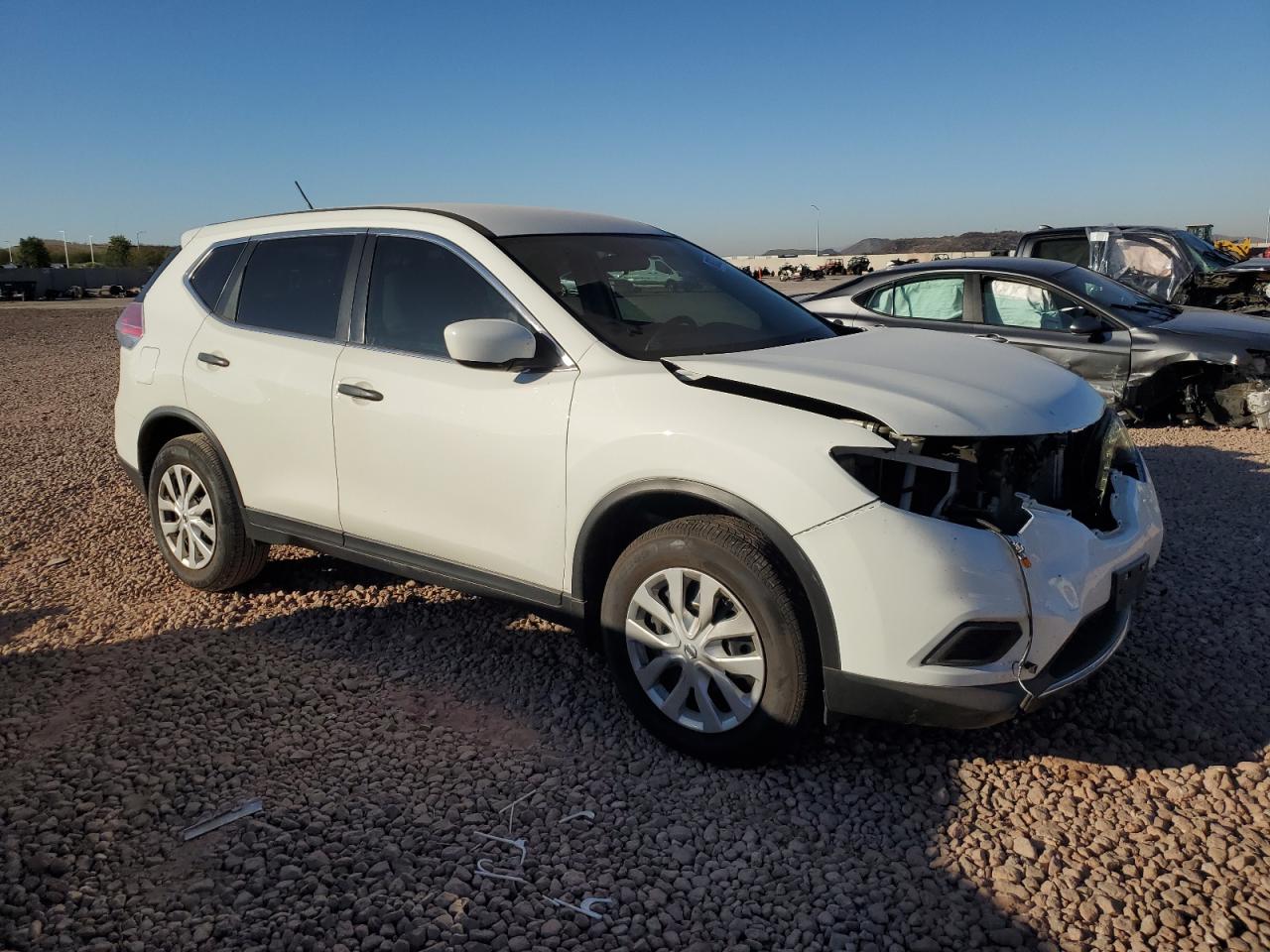 2016 Nissan Rogue - Image 4