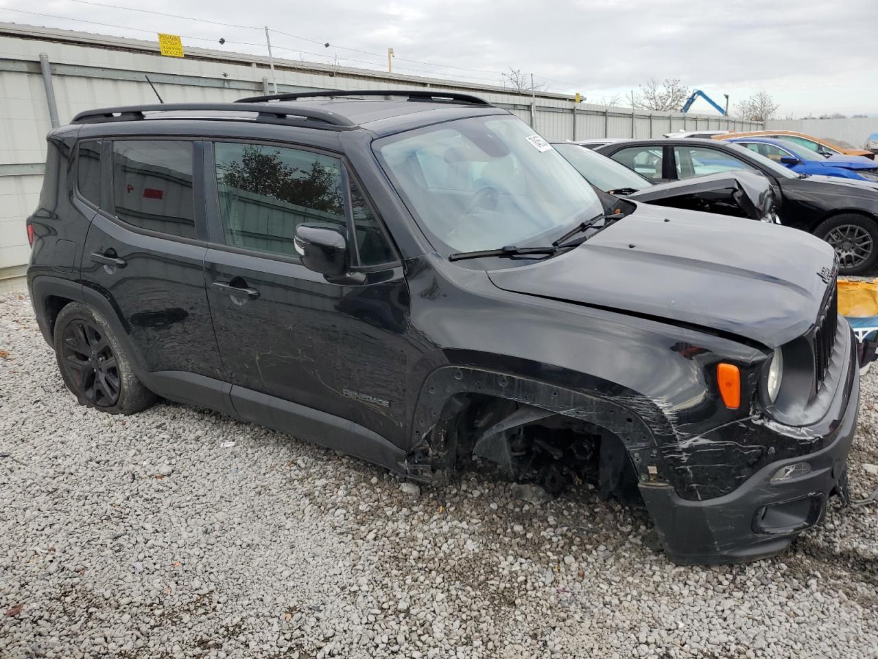 2017 Jeep Renegade - Image 4