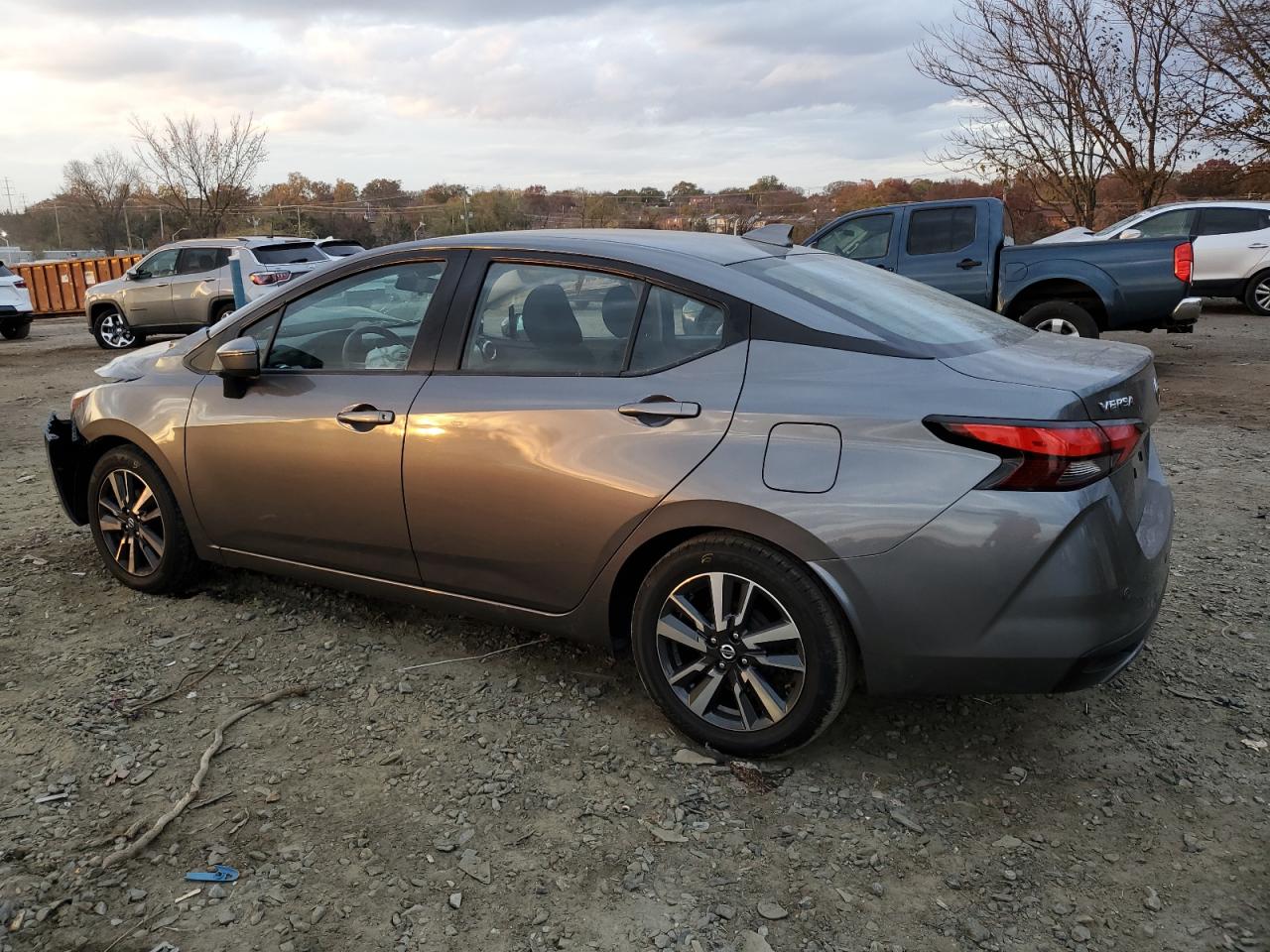 2021 Nissan Versa - Image 2