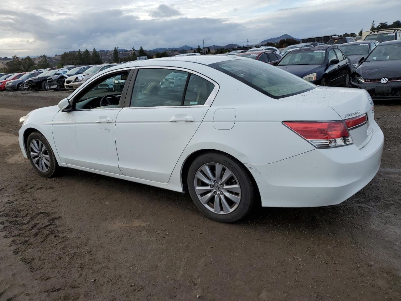 2011 Honda Accord - Image 2