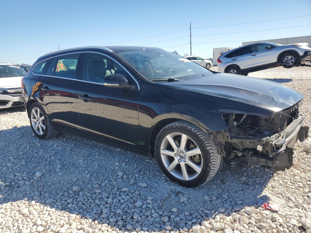 2017 Volvo V60 - Image 4