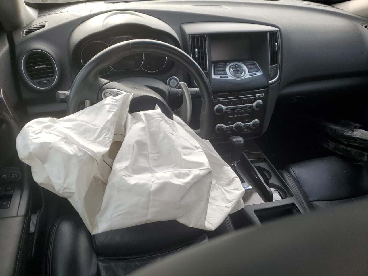 2009 Nissan Maxima - Image 8